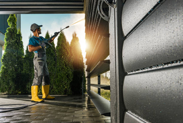 Best Driveway Pressure Washing  in Chalfant, CA